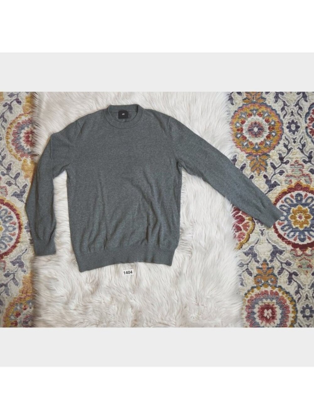 H&M Mens Pullover Sweater Sm Gray Crew Neck Ribbed Long Sleeve Tight Knit